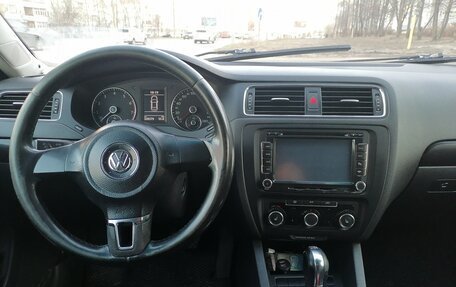 Volkswagen Jetta VI, 2012 год, 850 000 рублей, 9 фотография