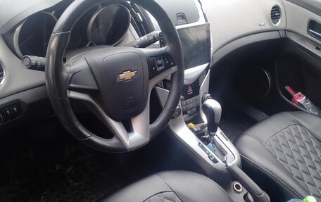 Chevrolet Cruze II, 2013 год, 780 000 рублей, 4 фотография