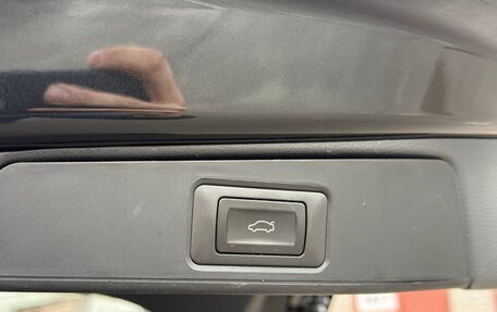 Toyota RAV4, 2025 год, 4 390 000 рублей, 15 фотография