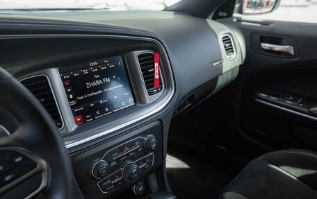 Dodge Charger, 2022 год, 8 700 000 рублей, 19 фотография