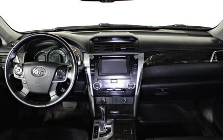 Toyota Camry, 2014 год, 1 357 000 рублей, 12 фотография