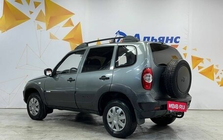 Chevrolet Niva I рестайлинг, 2011 год, 500 000 рублей, 5 фотография