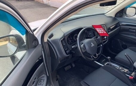 Mitsubishi Outlander III рестайлинг 3, 2021 год, 2 190 000 рублей, 18 фотография