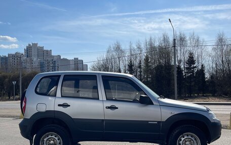 Chevrolet Niva I рестайлинг, 2011 год, 510 000 рублей, 6 фотография