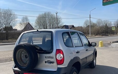 Chevrolet Niva I рестайлинг, 2011 год, 510 000 рублей, 3 фотография
