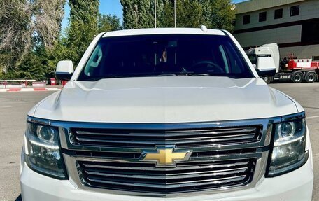 Chevrolet Tahoe IV, 2015 год, 3 400 000 рублей, 1 фотография