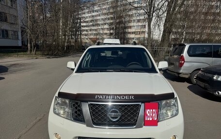 Nissan Pathfinder, 2011 год, 1 400 000 рублей, 1 фотография