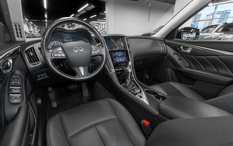 Infiniti Q50 I рестайлинг, 2017 год, 2 280 000 рублей, 8 фотография