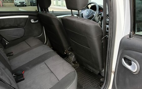 Renault Logan II, 2013 год, 535 000 рублей, 11 фотография