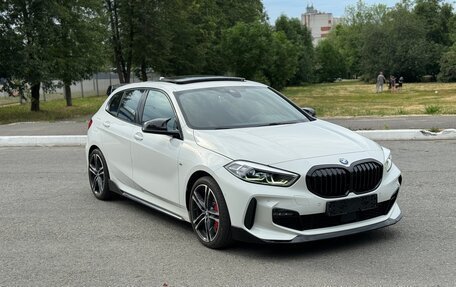 BMW 1 серия, 2021 год, 3 650 000 рублей, 20 фотография