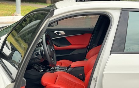 BMW 1 серия, 2021 год, 3 650 000 рублей, 17 фотография