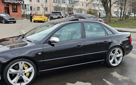 Audi A4, 2001 год, 1 050 000 рублей, 2 фотография