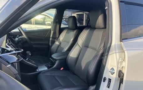 Toyota Harrier, 2020 год, 2 483 000 рублей, 10 фотография