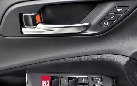 Toyota Crown, 2023 год, 4 665 000 рублей, 6 фотография