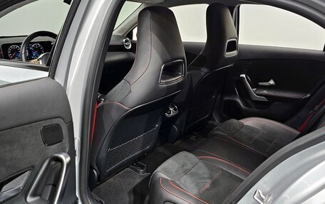 Mercedes-Benz A-Класс AMG, 2021 год, 3 580 000 рублей, 15 фотография