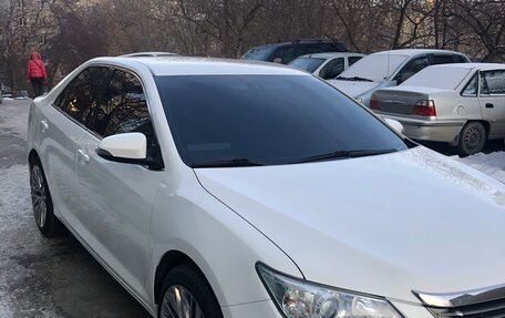 Toyota Camry, 2012 год, 1 850 000 рублей, 2 фотография