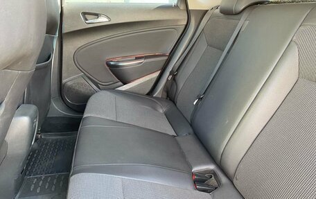 Opel Astra J, 2011 год, 589 000 рублей, 10 фотография