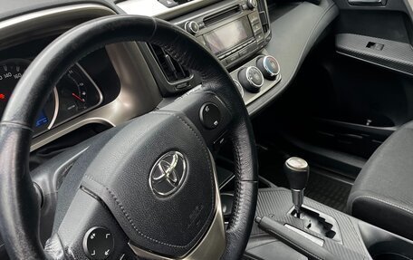 Toyota RAV4, 2013 год, 1 900 000 рублей, 27 фотография
