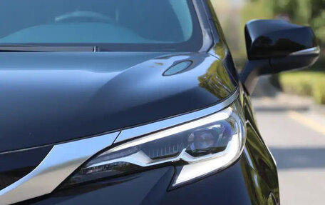 Toyota Sienna, 2022 год, 3 790 000 рублей, 18 фотография
