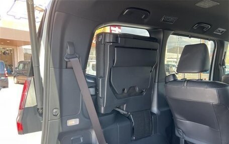 Toyota Noah, 2022 год, 2 100 275 рублей, 16 фотография