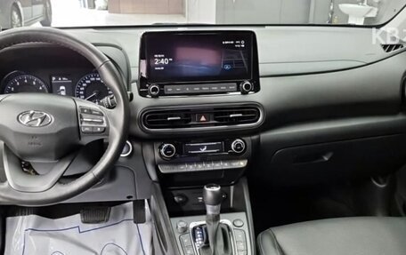 Hyundai Kona I, 2022 год, 1 650 000 рублей, 8 фотография