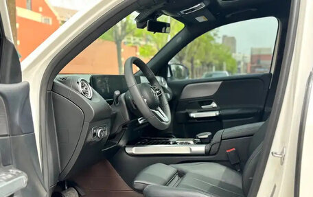 Mercedes-Benz GLB, 2021 год, 2 100 000 рублей, 4 фотография