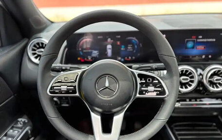 Mercedes-Benz GLB, 2021 год, 2 100 000 рублей, 6 фотография