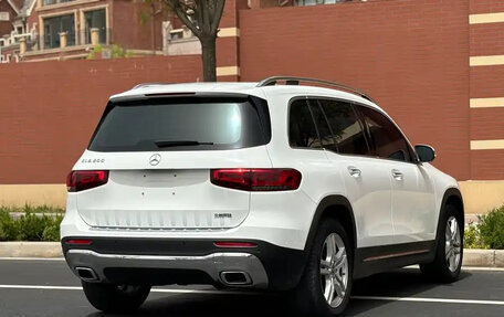 Mercedes-Benz GLB, 2021 год, 2 100 000 рублей, 14 фотография