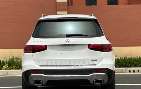 Mercedes-Benz GLB, 2021 год, 2 100 000 рублей, 13 фотография