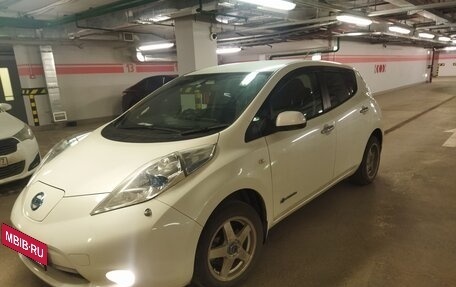 Nissan Leaf I, 2014 год, 925 000 рублей, 6 фотография