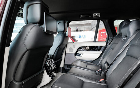 Land Rover Range Rover IV рестайлинг, 2018 год, 7 050 000 рублей, 15 фотография