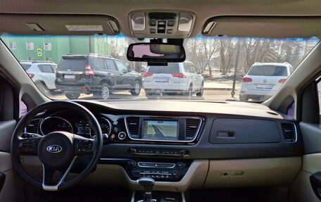 KIA Carnival III, 2017 год, 2 399 000 рублей, 16 фотография