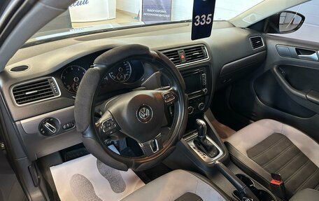 Volkswagen Jetta VI, 2013 год, 1 279 000 рублей, 11 фотография