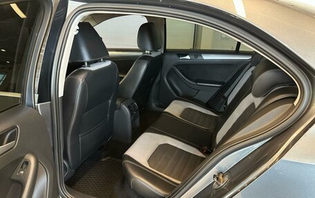 Volkswagen Jetta VI, 2013 год, 1 279 000 рублей, 18 фотография
