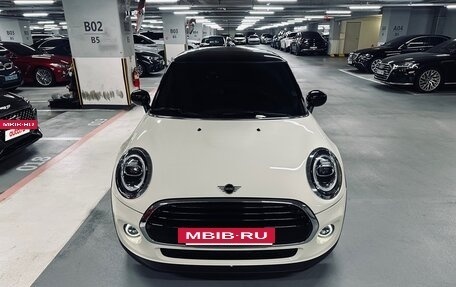 MINI Hatch, 2021 год, 1 750 013 рублей, 2 фотография