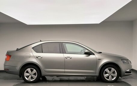 Skoda Octavia, 2019 год, 2 050 000 рублей, 3 фотография