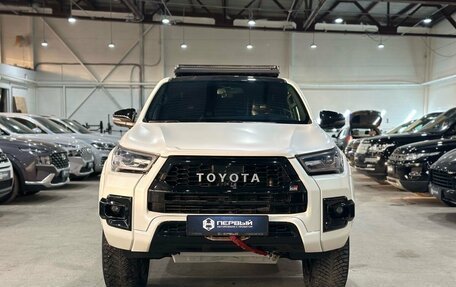 Toyota Hilux VIII, 2022 год, 6 750 000 рублей, 2 фотография