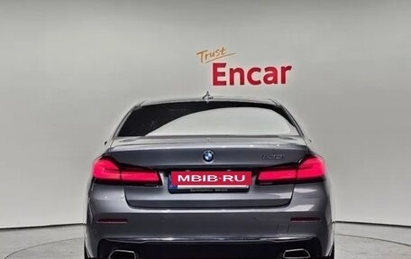 BMW 5 серия, 2022 год, 3 800 000 рублей, 3 фотография