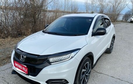 Honda Vezel, 2019 год, 2 270 000 рублей, 2 фотография