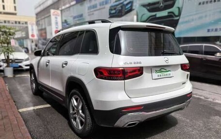 Mercedes-Benz GLB, 2023 год, 4 800 000 рублей, 3 фотография