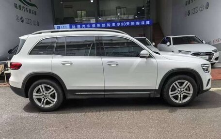 Mercedes-Benz GLB, 2023 год, 4 800 000 рублей, 4 фотография