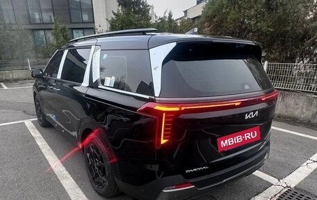 KIA Carnival, 2025 год, 5 000 100 рублей, 2 фотография