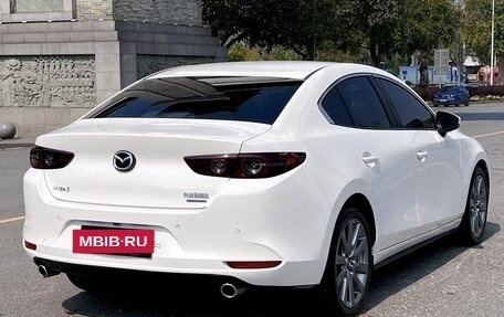 Mazda 3, 2022 год, 1 750 000 рублей, 9 фотография