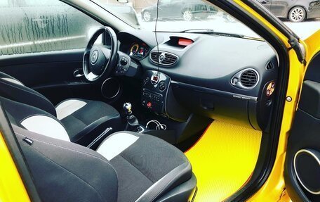Renault Clio RS III, 2010 год, 1 350 000 рублей, 15 фотография