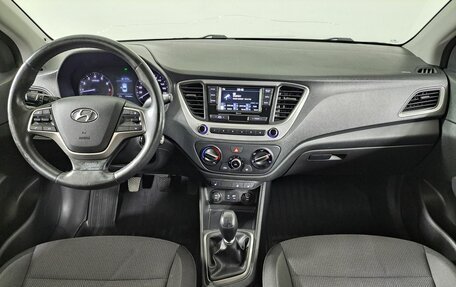Hyundai Solaris II рестайлинг, 2018 год, 1 100 000 рублей, 17 фотография
