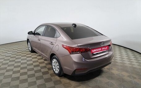Hyundai Solaris II рестайлинг, 2018 год, 1 100 000 рублей, 8 фотография