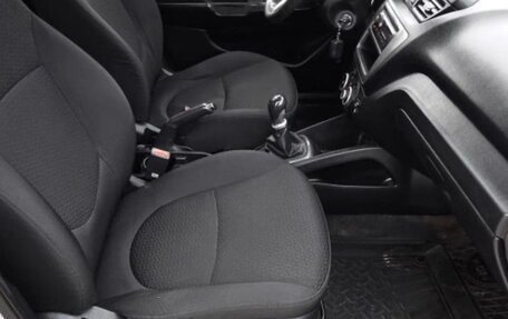 KIA Rio III рестайлинг, 2013 год, 880 000 рублей, 4 фотография