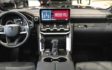 Toyota Land Cruiser, 2025 год, 14 950 000 рублей, 20 фотография