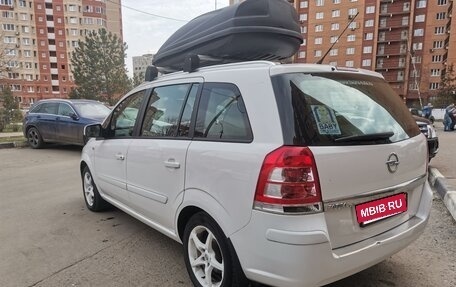 Opel Zafira B, 2013 год, 990 000 рублей, 4 фотография