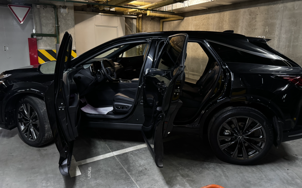 Lexus RX IV рестайлинг, 2024 год, 10 200 000 рублей, 10 фотография